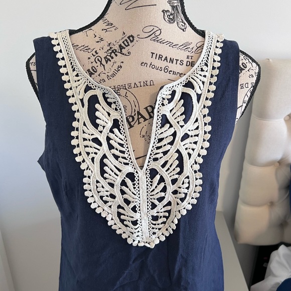 Blue Dress with Lace Details - Picture 2 of 8